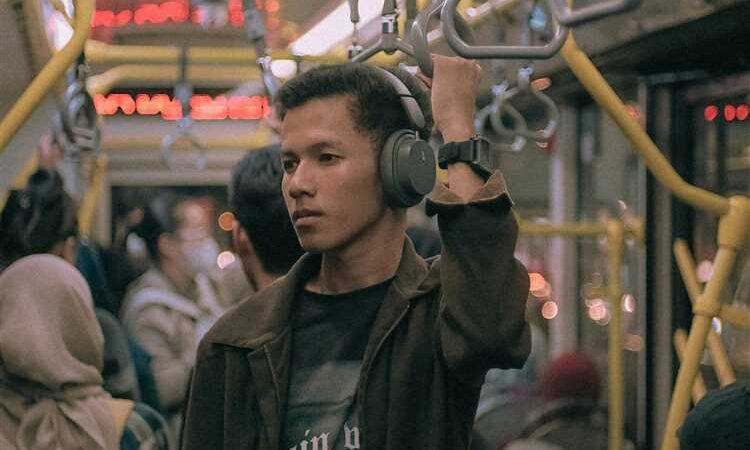 Как подключить шинопровод для трековых светильников к сети 220в